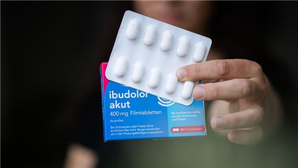Symbolfoto Schmerzmittel Ibuprofen.