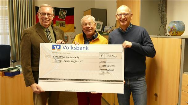 Loxstedter Rat spendet für Tafel