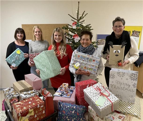 Kinderhilfe Butjadingen mit Weihnachtsgeschenken