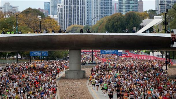 Tausende nahmen am Marathon in Chicago teil.