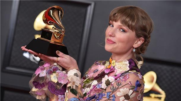 SZA und Swift: Frauen dominieren die Grammy-Verleihung Taylor Swift hat insgesamt zwölf Grammys gewonnen.
