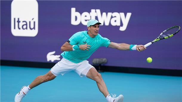 Tennisprofi nach positiver Probe bei US Open gesperrt Tennisprofi Facundo Bagnis aus Argentinien ist vorläufig suspendiert.