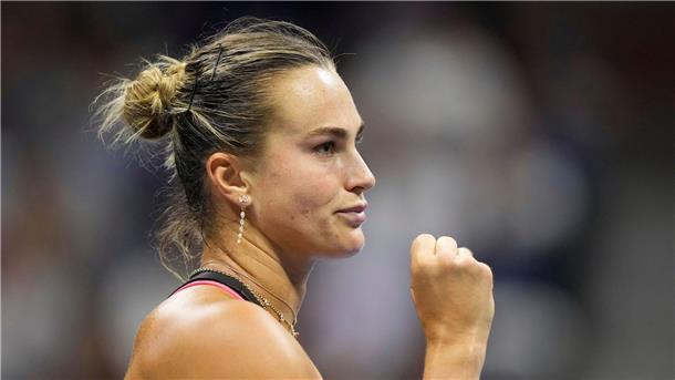 Tennisspielerin Aryna Sabalenka wird sich Ende des Jahres mit Nick Kyrgios messen. (Archivbild)