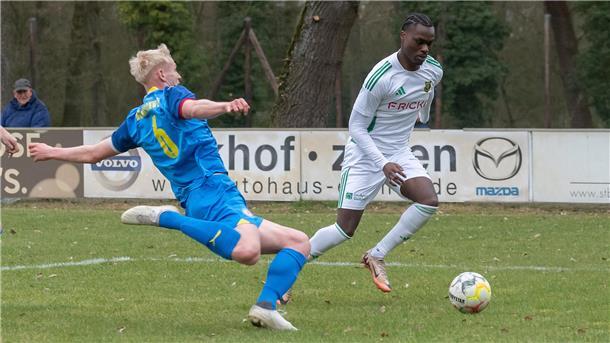 Heeslinger SC zahlt gegen Eintracht Braunschweig Lehrgeld und unterliegt mit 1:2 Terry Becker erzielte in der zweiten Halbzeit den Anschlusstreffer, doch zu mehr reichte es gegen Braunschweig am Ende nicht.