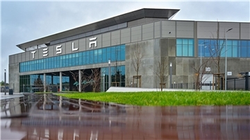Tesla will vom 12. Februar an die Produktion wieder voll aufnehmen.