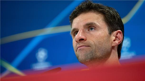Müller mit neuem Vertrag? Routinier scherzt über KI-Video Thomas Müller hat sich für die Zukunft noch nicht festgelegt.