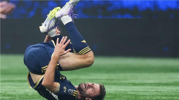 Trotz Müller-Tor: Niederlage für Vancouver vor Playoff-Start Thomas Müller und die Vancouver Whitecaps verspielten am letzten Vorrunden-Spieltag Platz eins im Westen.