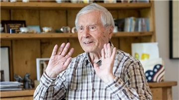 Thomas Woitkewitsch hat hinter den Kulissen beim Fernsehen gearbeitet.