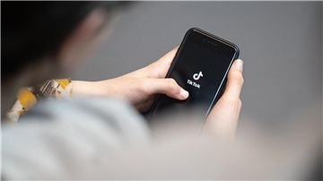 Tiktok wehrt sich in den USA gegen ein Gesetz, das einen Eigentümerwechsel erzwingen soll.