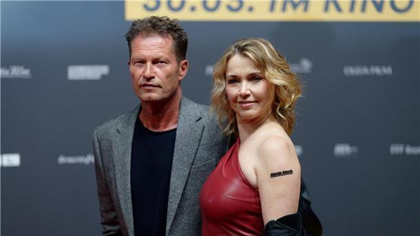 Till Schweiger (l) und Tina Ruland bei der Premiere des Films „Manta Manta - Zwoter Teil“.