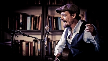 Tim Lothar gibt am Freitag, 21. Juli, um 20 Uhr auf dem Zollinlandplatz ein Konzert.