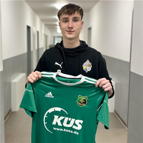 Zur neuen Saison wechselt der 22-jährige Peter Bolm zum Heeslinger SC Tim Simon Steffens