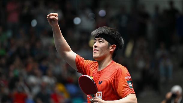 Tischtennis-Profi Dang Qiu.