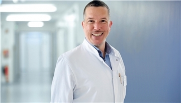 Tobias Hesse, Leiter des Brustkrebszentrums und Geschäftsführender Oberarzt im Diakonieklinikum.