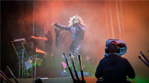 Technische Probleme beim Deichbrand-Auftritt: Tokio Hotel verlässt die Bühne Tokio Hotel stand das erste mal auf einer Festival-Bühne in Deutschland.