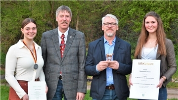 Tolles Team: Merle Spannhake (links), Klaus-Dieter Quade, Dr. Michael Hubal und Gesa Rademacher freuten sich über die erfolgreiche Platzierung beim Bundesmelkwettbewerb in Rheinland-Pfalz.