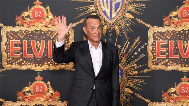 Tom Hanks für drei „Razzies“ nominiert Tom Hanks bei der Premiere des Films „Elvis“ in Australien.