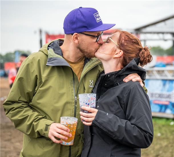 Deichbrand 2023: Das sind die verliebtesten PAARE auf dem Festival (Fotos) Torben und Aileen