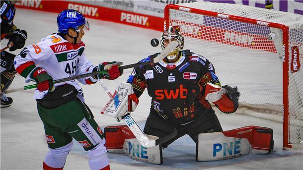 „Karawanken-Powerplay“ führt Pinguins zum dritten Sieg innerhalb einer Woche Torhüter Kristers Gudlevskis feierte seinen nächsten Erfolg. Schon im November hatte er alle seine sieben Spiele in der DEL und CHL gewonnen.