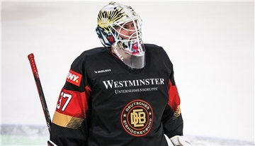 Torhüter Maximilian Franzreb von den Fischtown Pinguins gab gegen Tschechien sein Länderspiel-Debüt.