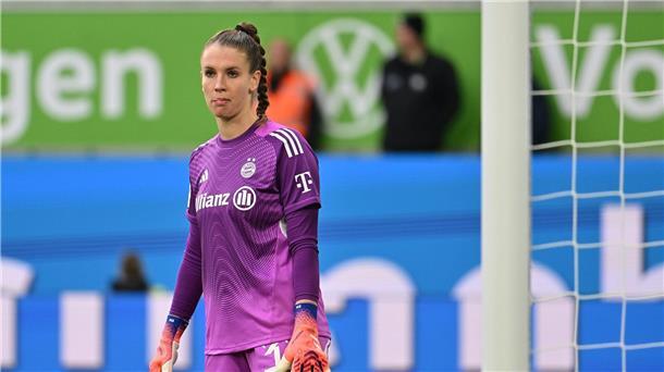 Nach DFB-Nominierung: Bayern-Torhüterin Mahmutovic verletzt Torhüterin Ena Mahmutovic wird dem FC Bayern und dem deutschen Nationalteam vorerst fehlen. (Archivfoto)