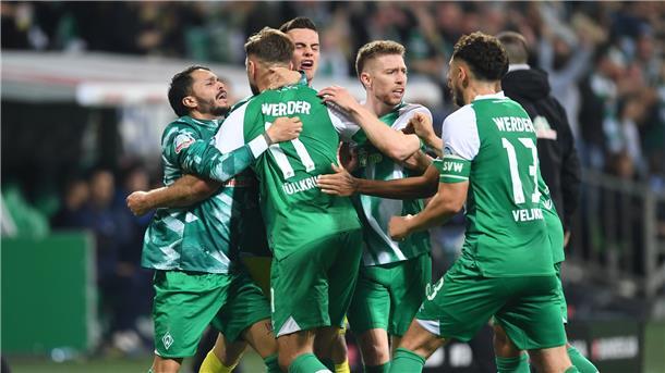 Werder Bremen kommt mal wieder nach Heeslingen Torjubel Werder