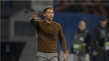 Trainer Domenico Tedesco steht mit Fenerbahce vor einem spannenden Spiel gegen Stuttgart. (Archivbild)