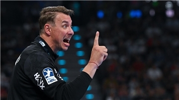 Trainer Filip Jicha und der THW Kiel hatten die MT Melsungen zu Gast.