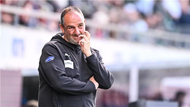 Trainer Frank Schmidt ahnte schon früh, welch knifflige Saison den FCH erwartet.