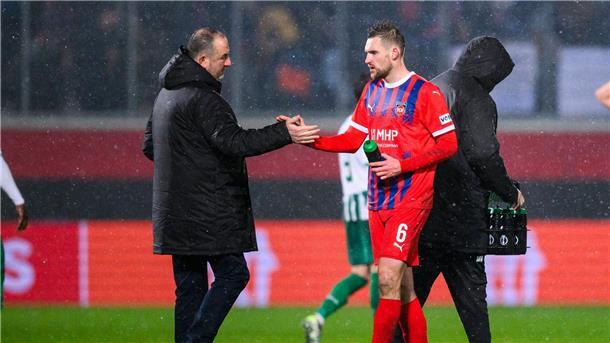 Schmidt kritisiert Heidenheimer vor Abstiegsduell in Bochum Trainer Frank Schmidt und Kapitän Patrick Mainka sehen das 1:1 gegen den FC St. Gallen kritisch.