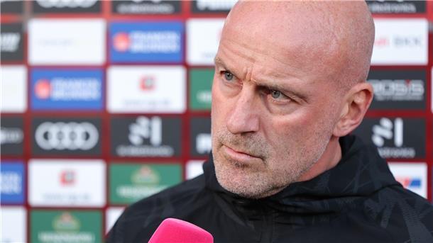 Trainer Marco Antwerpen und der VfL Osnabrück verlieren gegen den FC Hansa Rostock.