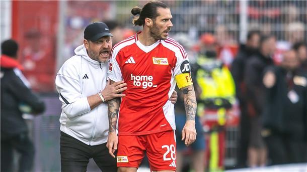 Fußballtrainer und Spieler 