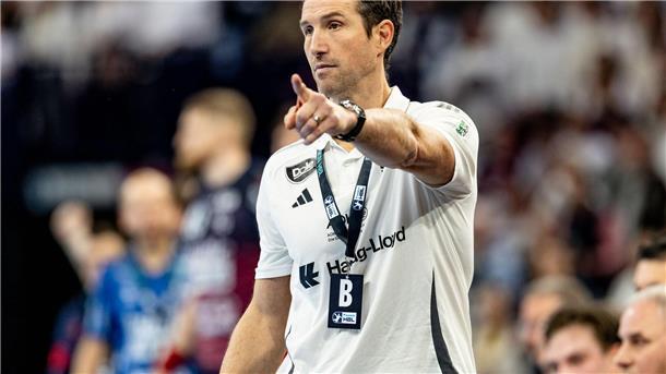 Trainer Torsten Jansen und der HSV Hamburg spielten gegen Hannover.