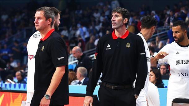 Trainerteam Ibrahimagic und Mumbru (r) bei der EM.