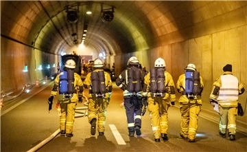 Training für den Ernstfall: Über 500 Feuerwehrleute, Rettungskräfte und Statisten waren an der groß angelegten Übung im Wesertunnel beteiligt.