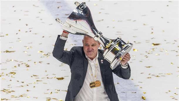 DEL-Meistertipps: Nur ein Coach wettet gegen die Eisbären Triumphiert Trainer Serge Aubin mit seinen Eisbären erneut in der Deutschen Eishockey Liga?