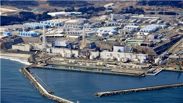 Trotz Protesten von Umweltschützern und Fischern treibt Japans Regierung ihre Pläne zur Entsorgung gefilterten Kühlwassers aus der Atomruine Fukushima ins Meer voran.