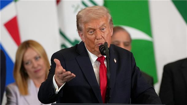 Selenskyj will mit Trump über Marschflugkörper verhandeln Trump schließt die Lieferung von Tomahawk-Marschflugkörpern an die Ukraine nicht aus.