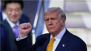 Trump auf Asien-Reise: Würde gerne Kim Jong Un treffen Trump und Kim Jong Un hatten sich während der ersten Amtszeit des Republikaners mehrfach zu Gesprächen getroffen.