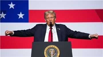 Trump wünscht, dass die Unis verbieten, was „konservative Ideen bestrafen, herabsetzen oder sogar Gewalt gegen sie anstiften könnte“.  