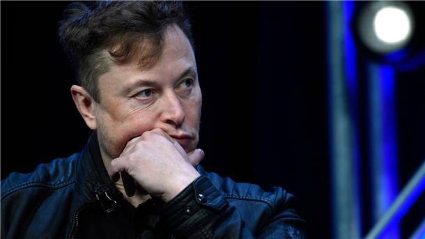 Twitter-Chef Elon Musk hat sich mit dem US-Radiosender NPR angelegt.