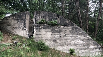 Über 70 Bunker voller Minen standen im Zweiten Weltkrieg im Wald zwischen Hipstedt und Heinschenwalde. Es war das größte Marinewaffen-Arsenal des Hitler-Regimes.