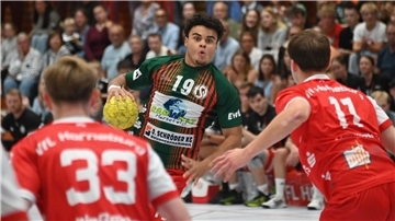 Überraschungsverpflichtung Linus Otaka erzielte vier Tore bei seinem Debüt im Trikot des TSV Bremervörde.