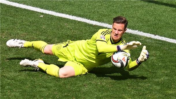 Um die Zukunft von Nationaltorwart ter Stegen ranken sich viele Gerüchte.