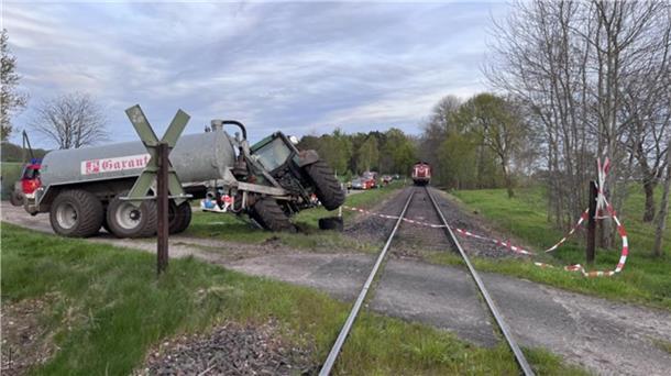 Unfallstelle am Bahnübergang