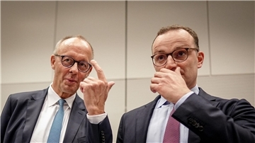 Unionsfraktionschef Jens Spahn verteidigt Bundeskanzler Friedrich Merz beim Thema Migration im Stadtbild. (Archivfoto)