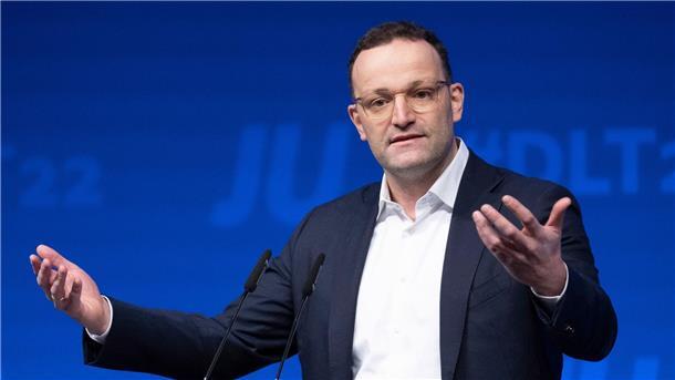 Breiter Widerspruch zu CDU-Vorstoß für Aus der Rente mit 63 Unionsfraktionsvize Jens Spahn (CDU) möchte die „Rente mit 63“ beenden.