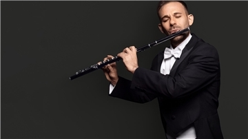 Unter dem Motto „Klassik für alle“ gehen die Quartiers- und Regiokonzerte des Philharmonischen Orchesters Bremerhaven in die zweite Saison mit dem Flötenkonzert Nr. 2 e-Moll op. 57 von Saverio Mercadante.