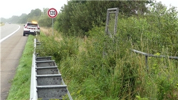 Unter der A 27 zwischen Nordholz und Altenwalde verläuft ein Durchlass, der saniert werden muss. Die Arbeiten sollen am 1. August beginnen.