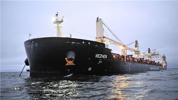 Neuer Sabotage-Verdacht in der Ostsee Unter Verdacht: das Frachtschiff „Vezhen“.